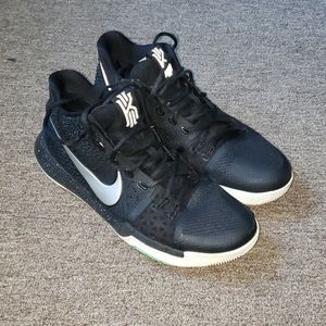 Men's Nike Kyrie 3